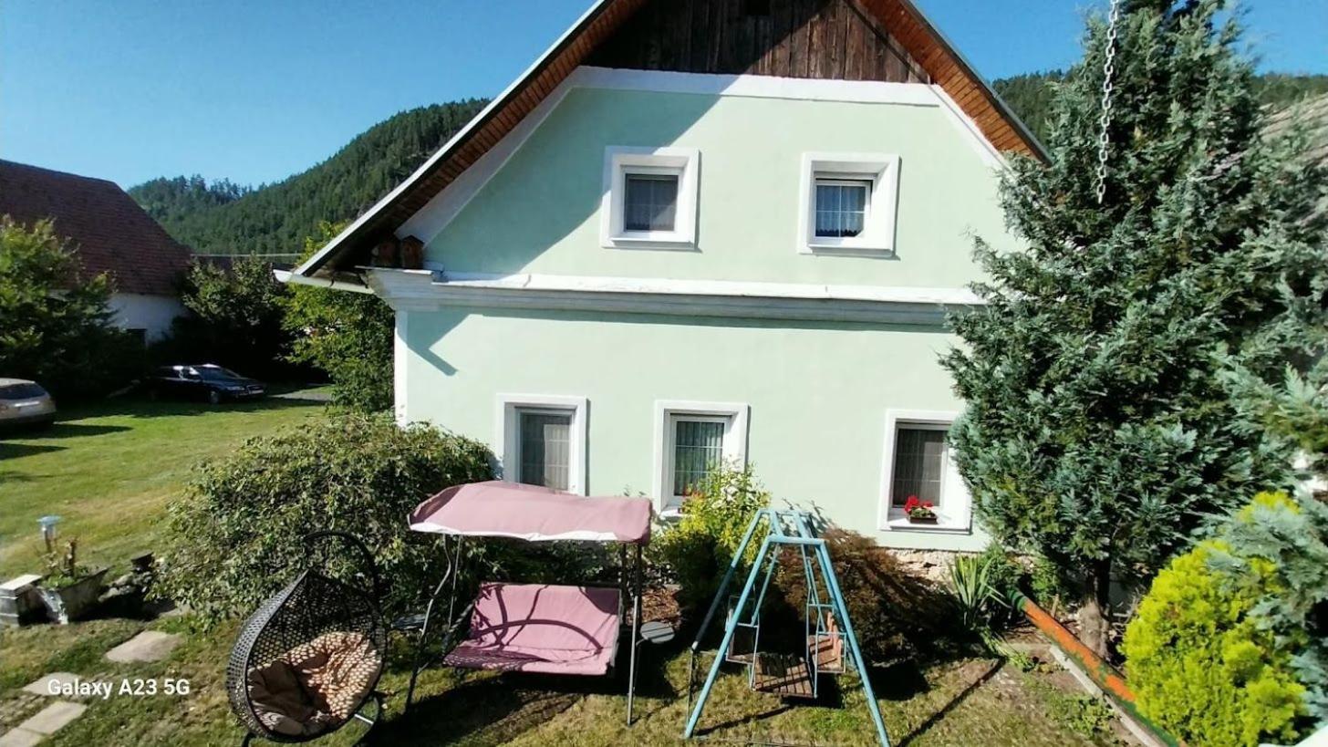 Zemianska Kuria Vachtar Hotel Kralova Lehota ภายนอก รูปภาพ